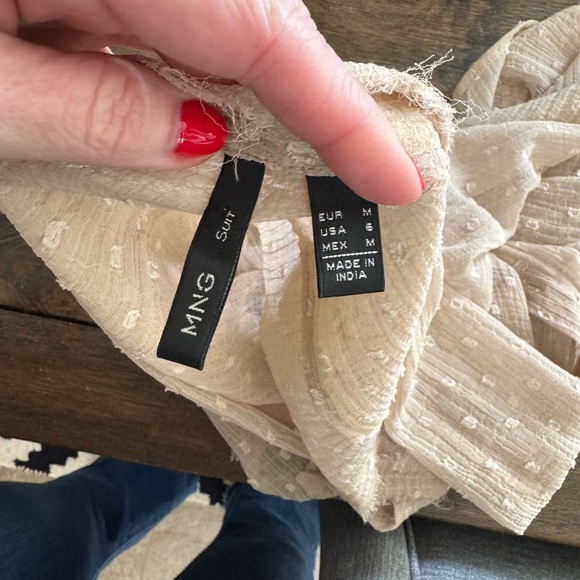 MNG by Mango sheer polka dot blouse size small like new - Picture 4 of 4